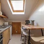 Apartament Santos Gem Iv - - Work-friendly Lizbona