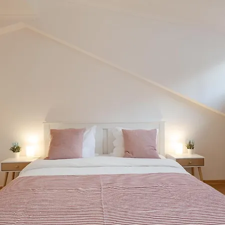 Gem Iv - Trendy Santos District With Dedicated Workspace Apartment Lisbon